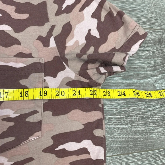 PINK Victoria’s Secret Pink Camouflage Short Sleeve Pocket Campus Tee L - Picture 6 of 12